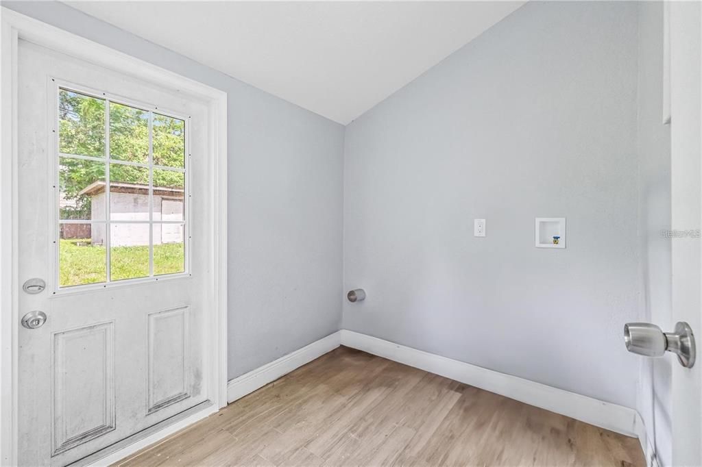 Active With Contract: $335,000 (4 beds, 3 baths, 1570 Square Feet)