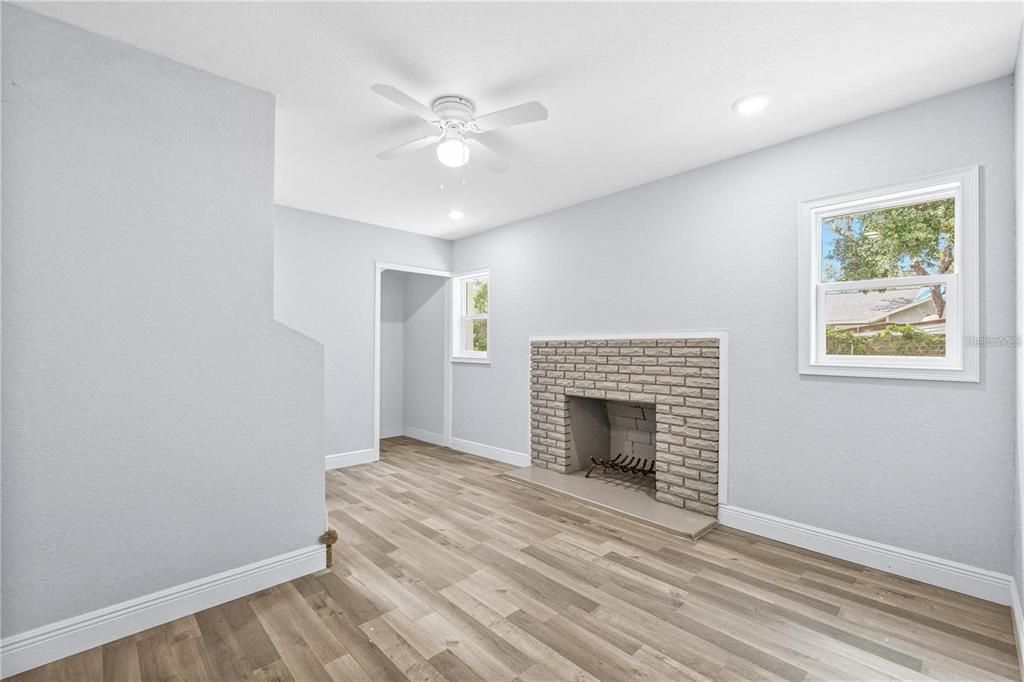 Active With Contract: $335,000 (4 beds, 3 baths, 1570 Square Feet)