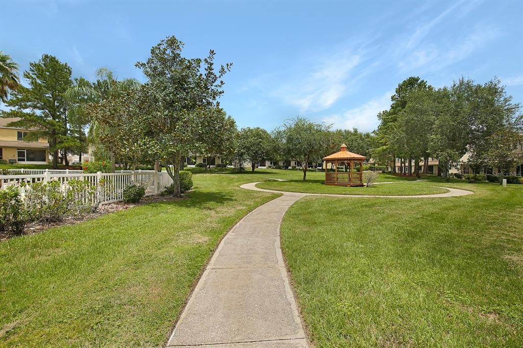 For Rent: $1,775 (2 beds, 1 baths, 1110 Square Feet)