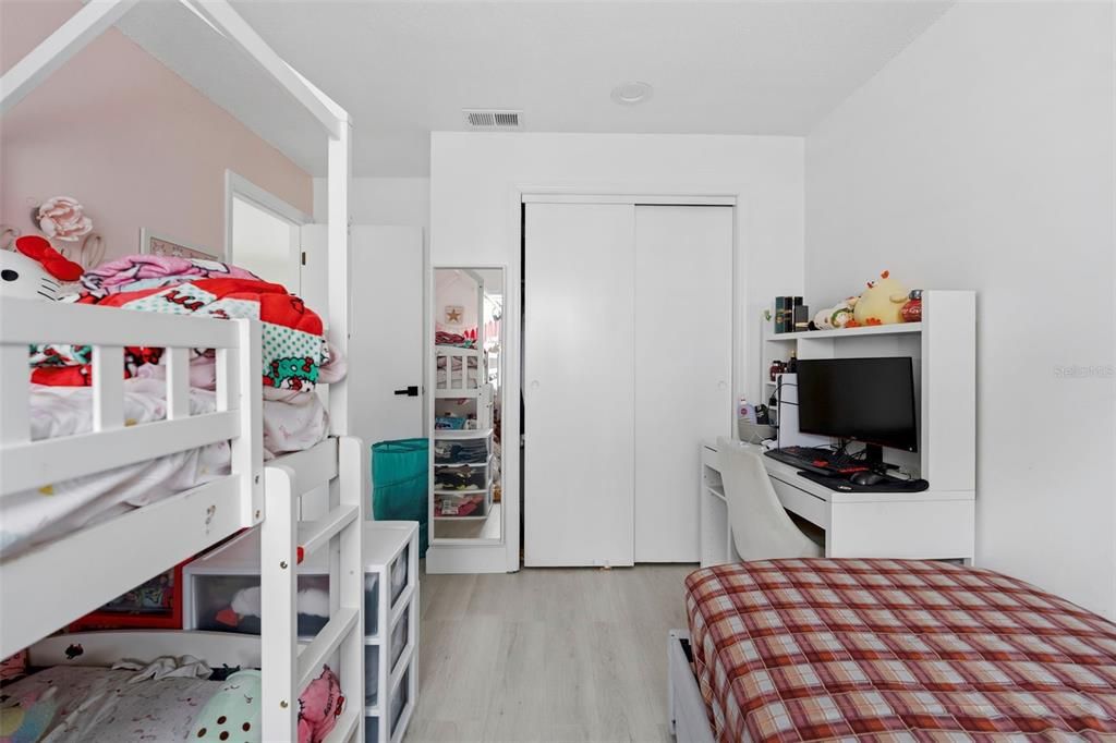 For Sale: $420,000 (4 beds, 2 baths, 1683 Square Feet)