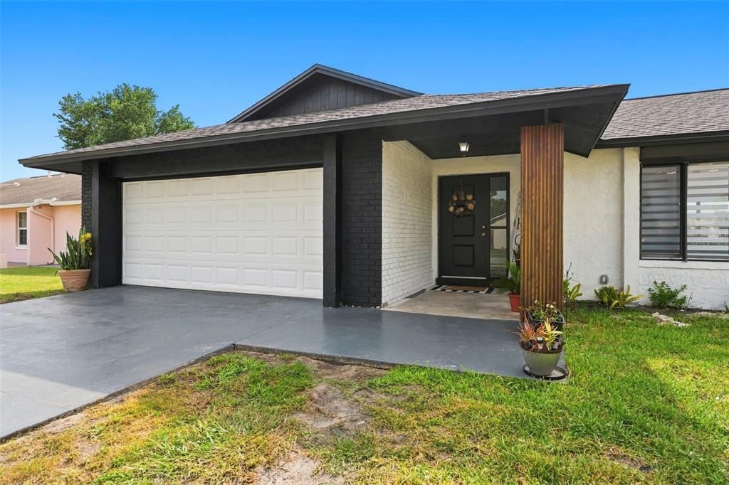 For Sale: $420,000 (4 beds, 2 baths, 1683 Square Feet)