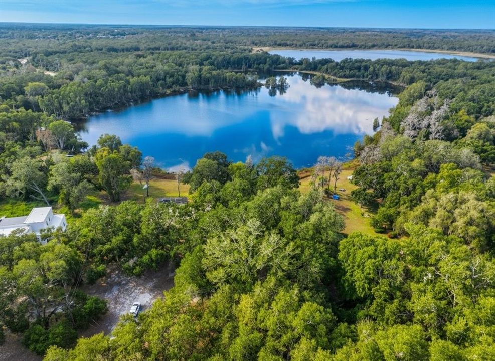 En Venta: $2,900,000 (3.67 acres)