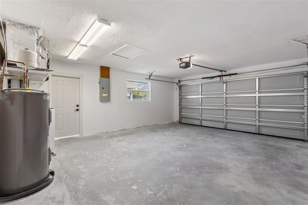 For Sale: $479,000 (3 beds, 2 baths, 1599 Square Feet)