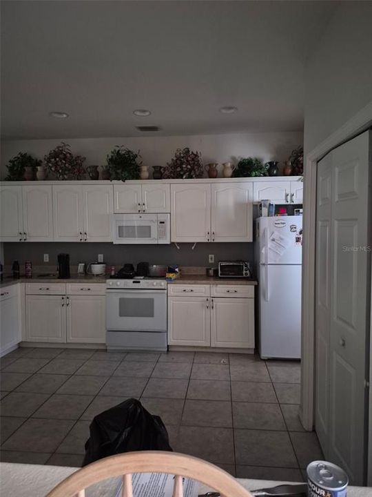 For Sale: $399,000 (4 beds, 3 baths, 2361 Square Feet)