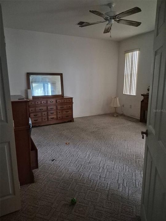 For Sale: $399,000 (4 beds, 3 baths, 2361 Square Feet)