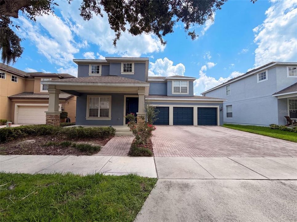 En Venta: $655,000 (4 camas, 2 baños, 2745 Pies cuadrados)