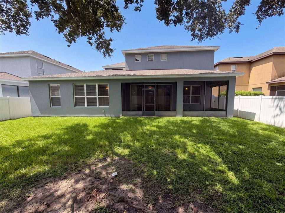 En Venta: $655,000 (4 camas, 2 baños, 2745 Pies cuadrados)