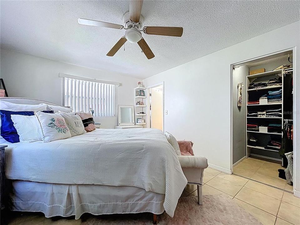 For Sale: $400,000 (3 beds, 2 baths, 1457 Square Feet)