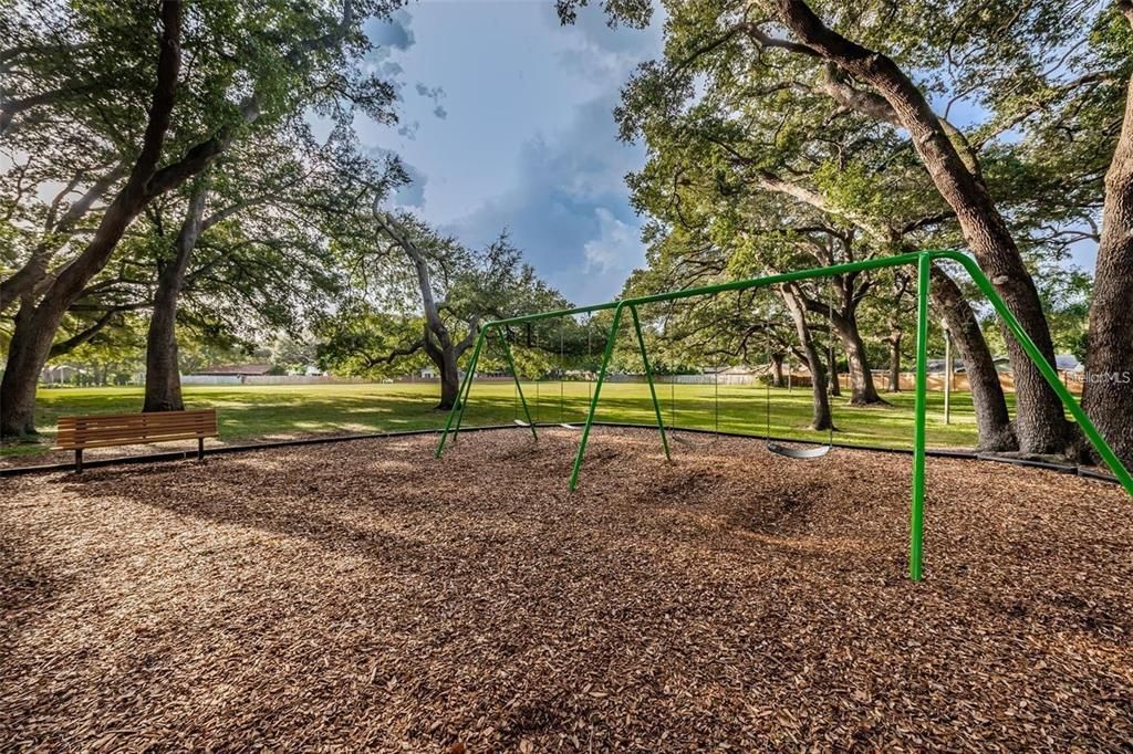 For Sale: $400,000 (3 beds, 2 baths, 1457 Square Feet)