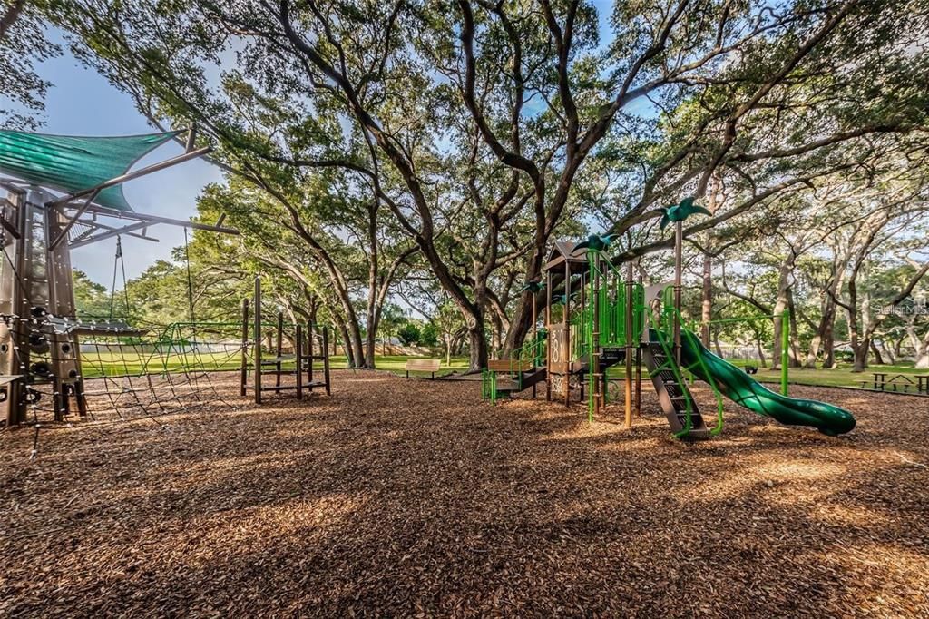 For Sale: $400,000 (3 beds, 2 baths, 1457 Square Feet)