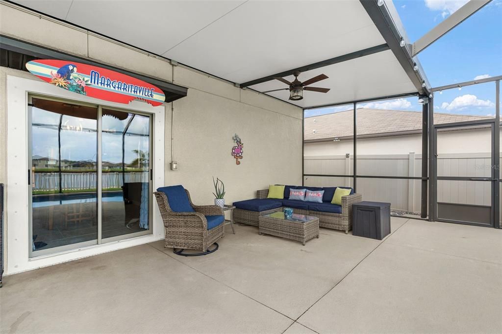 Activo con contrato: $494,900 (6 camas, 3 baños, 3130 Pies cuadrados)