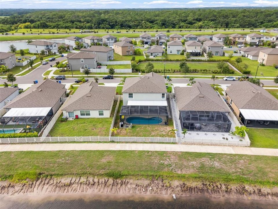 Activo con contrato: $494,900 (6 camas, 3 baños, 3130 Pies cuadrados)