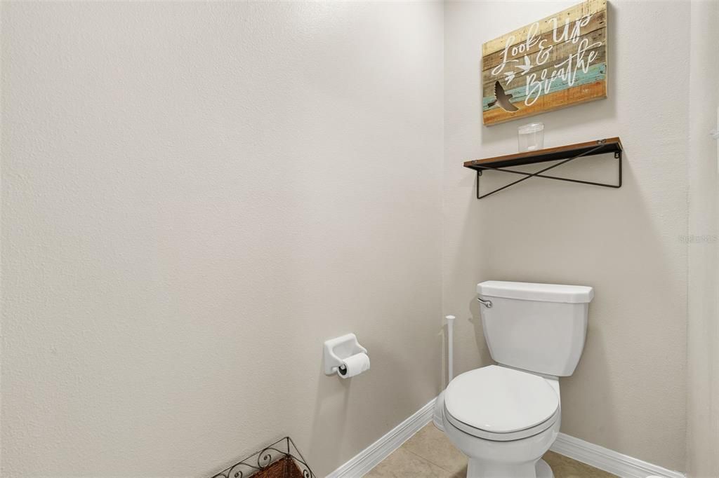 Activo con contrato: $494,900 (6 camas, 3 baños, 3130 Pies cuadrados)