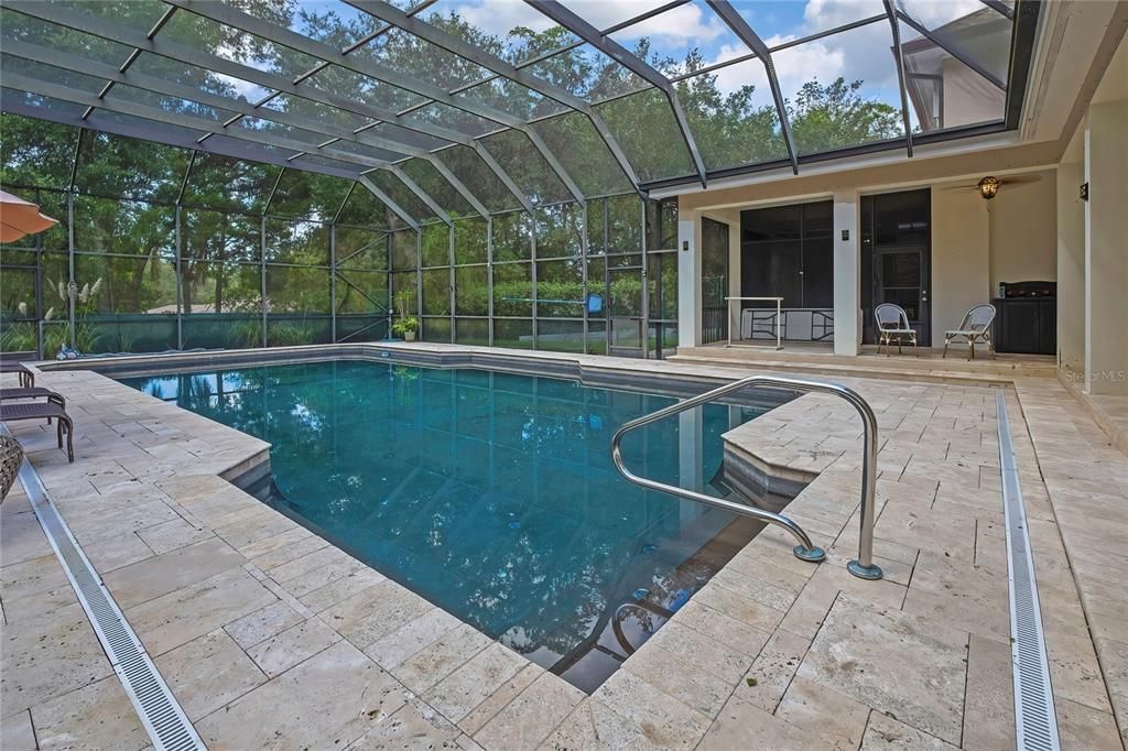 For Sale: $949,000 (5 beds, 5 baths, 5911 Square Feet)