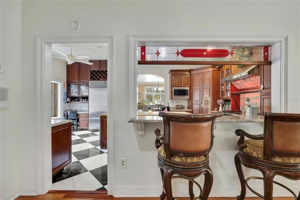 For Sale: $949,000 (5 beds, 5 baths, 5911 Square Feet)