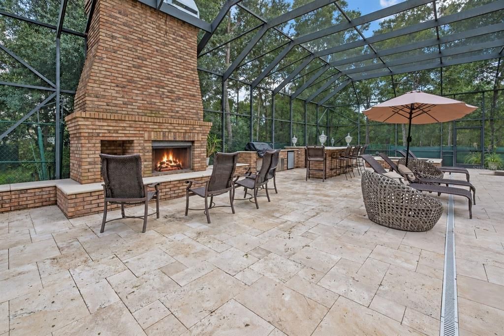 For Sale: $949,000 (5 beds, 5 baths, 5911 Square Feet)