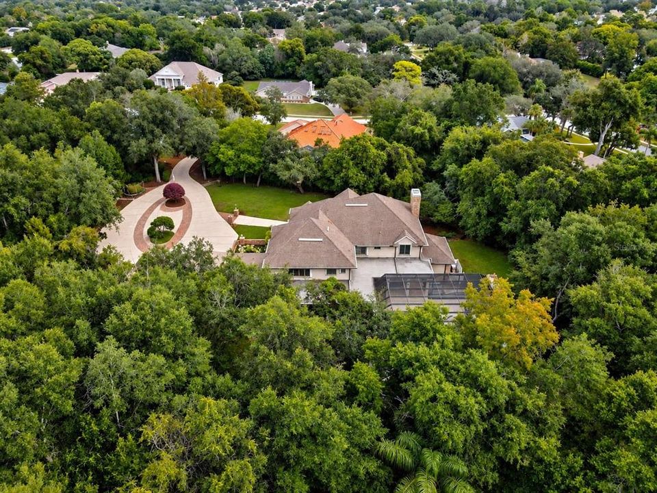 For Sale: $949,000 (5 beds, 5 baths, 5911 Square Feet)