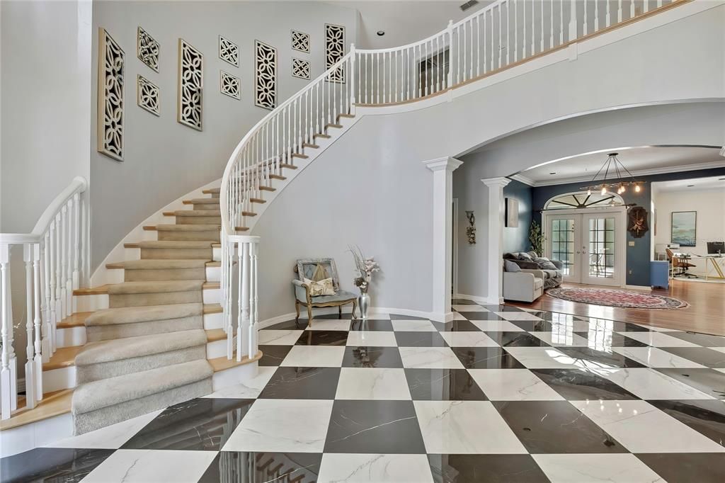 For Sale: $949,000 (5 beds, 5 baths, 5911 Square Feet)