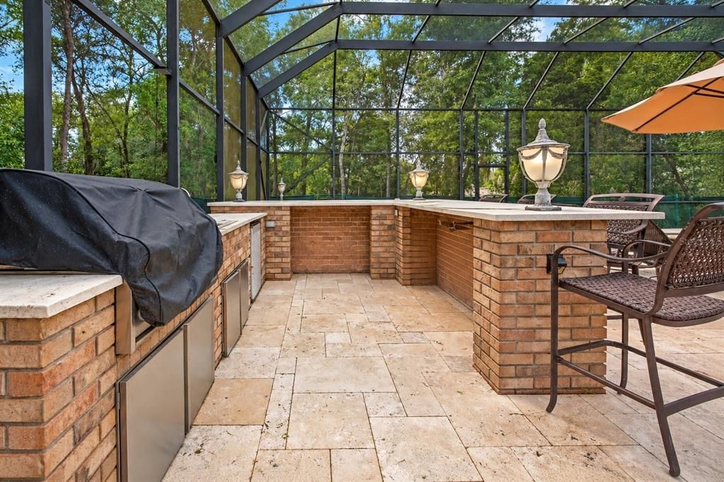 For Sale: $949,000 (5 beds, 5 baths, 5911 Square Feet)