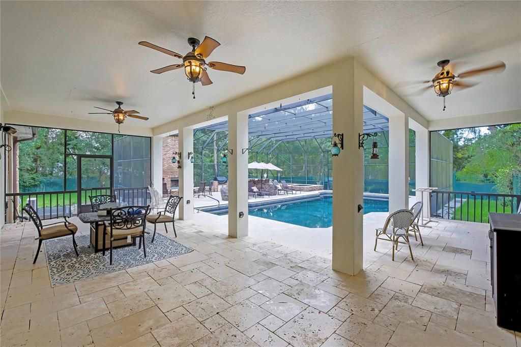 For Sale: $949,000 (5 beds, 5 baths, 5911 Square Feet)