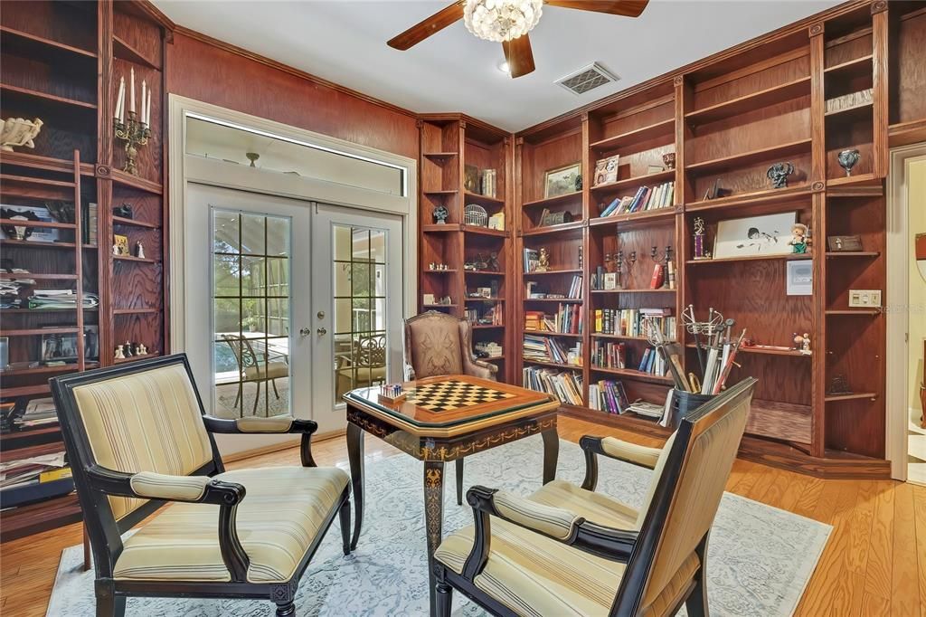 For Sale: $949,000 (5 beds, 5 baths, 5911 Square Feet)