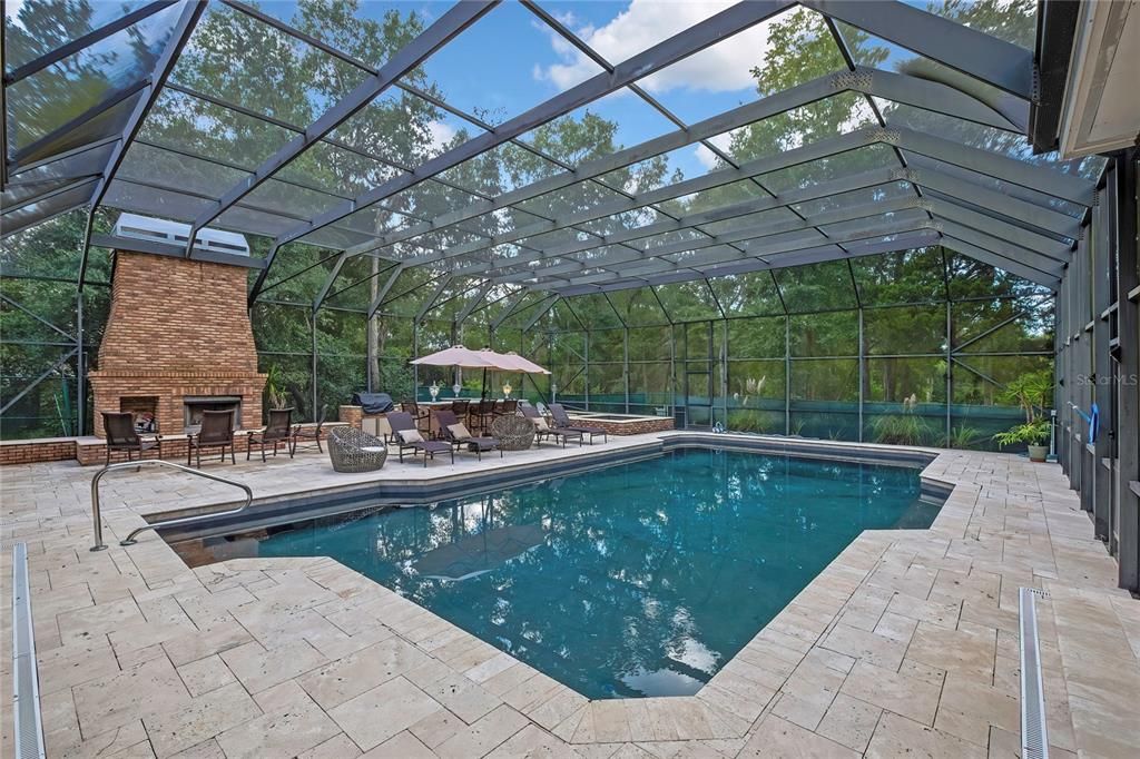 For Sale: $949,000 (5 beds, 5 baths, 5911 Square Feet)