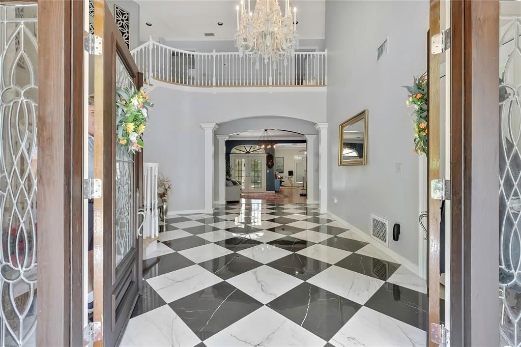 For Sale: $949,000 (5 beds, 5 baths, 5911 Square Feet)