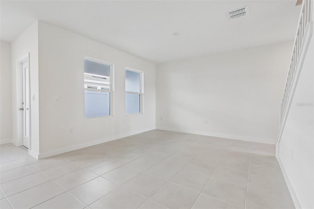 En Venta: $324,990 (3 camas, 2 baños, 1409 Pies cuadrados)