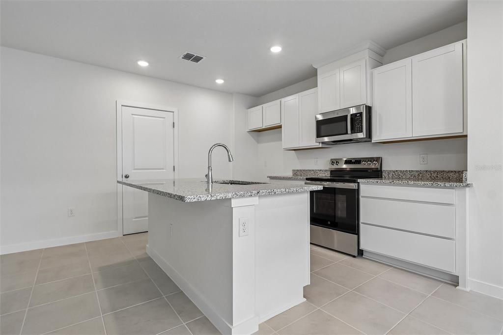 En Venta: $324,990 (3 camas, 2 baños, 1409 Pies cuadrados)