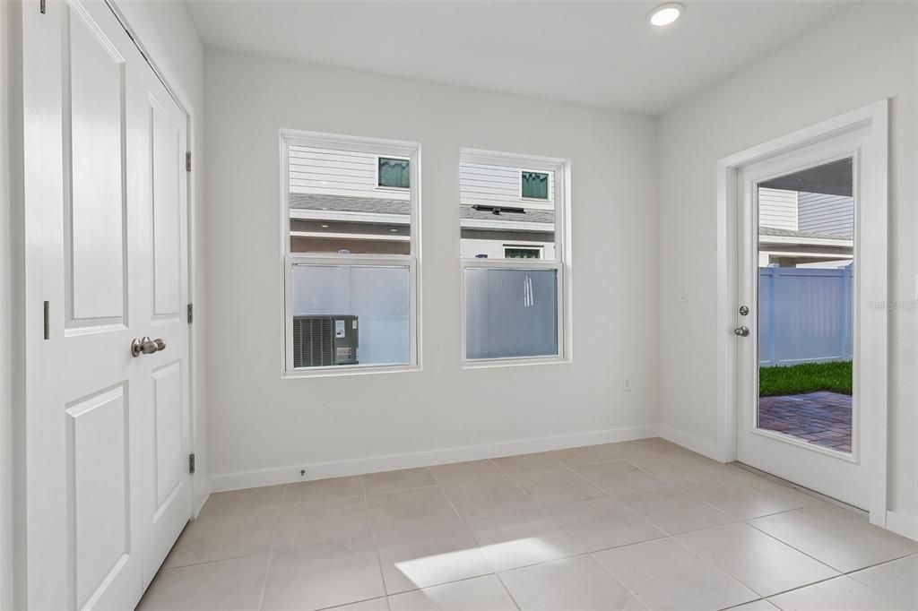 En Venta: $324,990 (3 camas, 2 baños, 1409 Pies cuadrados)