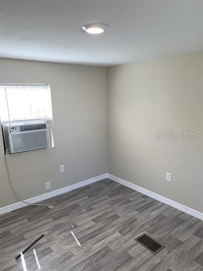 For Rent: $925 (2 beds, 1 baths, 550 Square Feet)