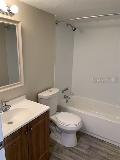 For Rent: $925 (2 beds, 1 baths, 550 Square Feet)