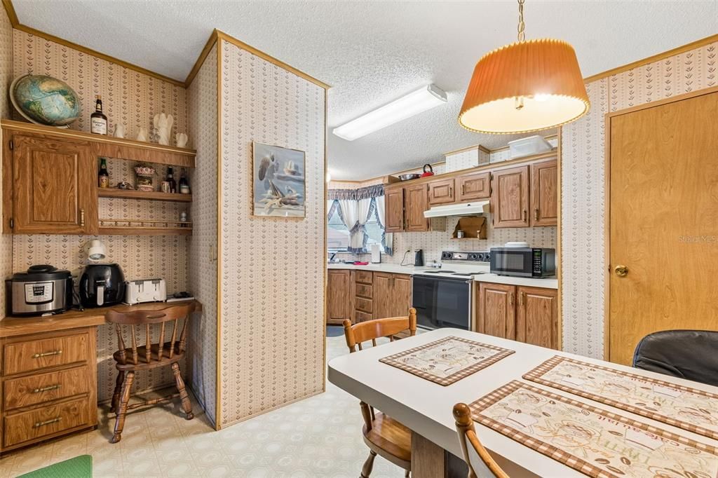 На продажу: $599,000 (3 спален, 2 ванн, 1647 Квадратных фут)