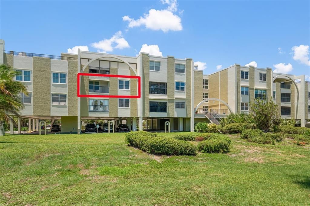 For Sale: $225,000 (1 beds, 1 baths, 800 Square Feet)