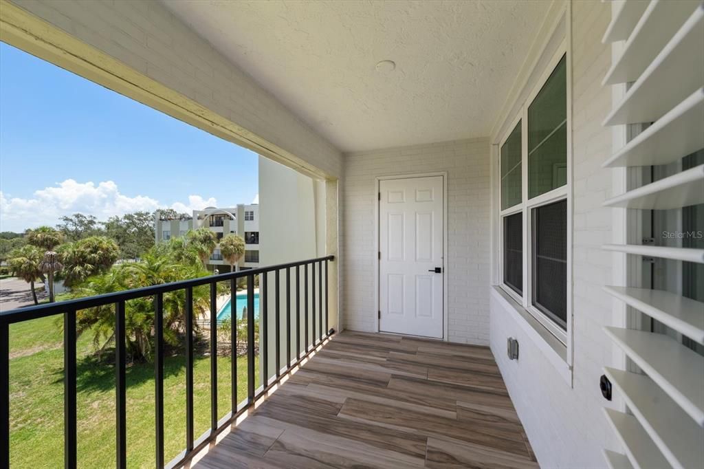 For Sale: $225,000 (1 beds, 1 baths, 800 Square Feet)