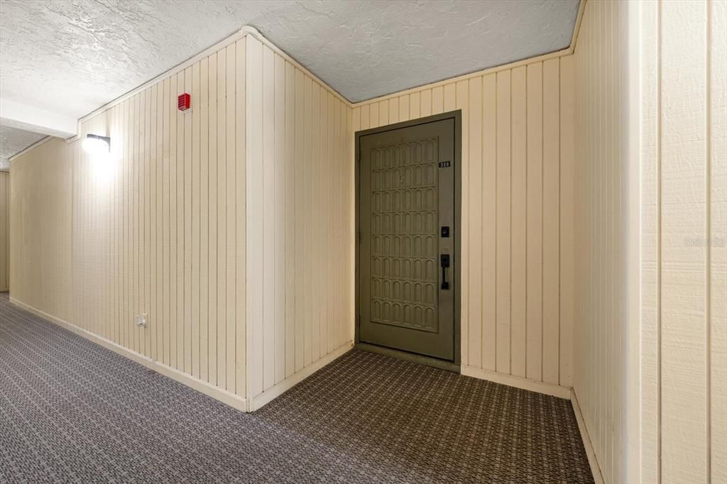 For Sale: $225,000 (1 beds, 1 baths, 800 Square Feet)