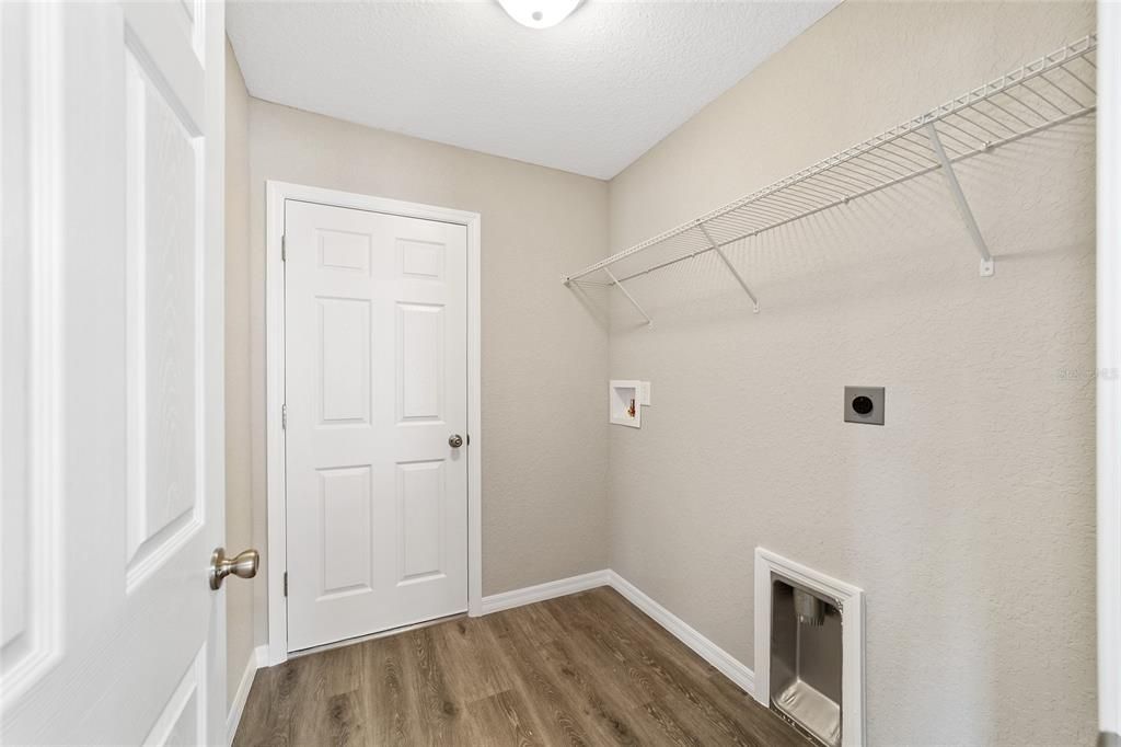 For Sale: $285,000 (3 beds, 2 baths, 1445 Square Feet)