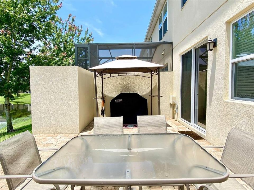 En Venta: $399,900 (4 camas, 3 baños, 1782 Pies cuadrados)