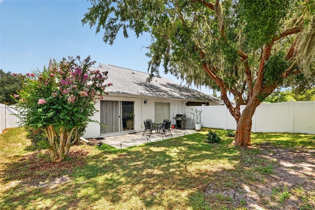 For Sale: $273,000 (2 beds, 2 baths, 1176 Square Feet)