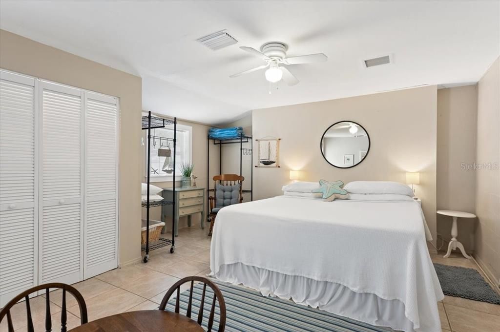 For Sale: $1,295,000 (3 beds, 2 baths, 2216 Square Feet)