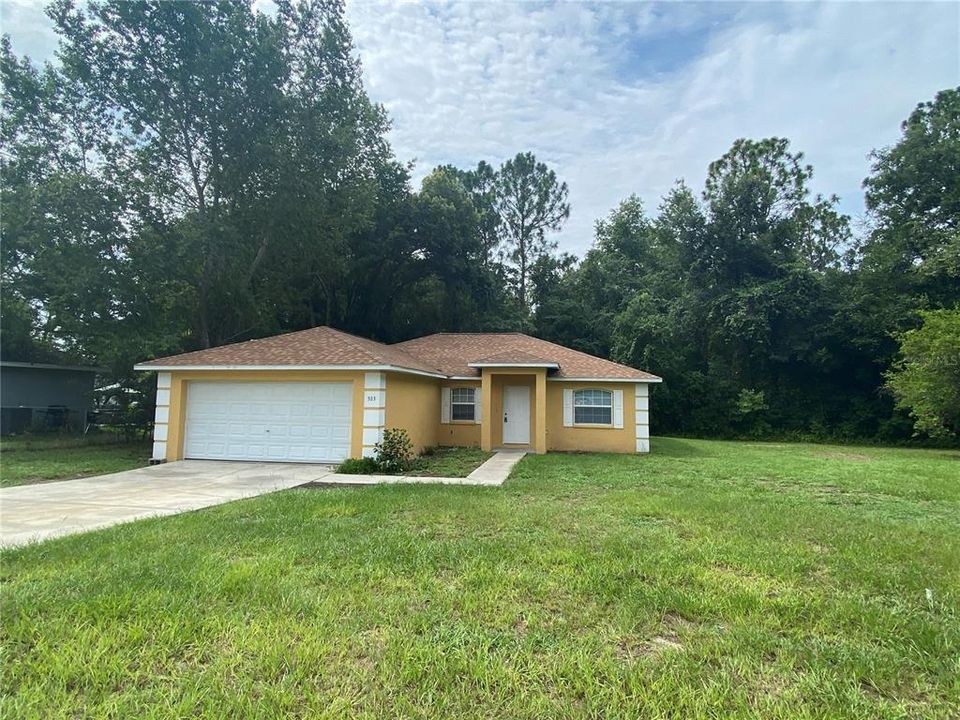 For Rent: $1,700 (3 beds, 2 baths, 1398 Square Feet)