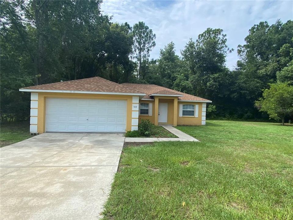 For Rent: $1,700 (3 beds, 2 baths, 1398 Square Feet)