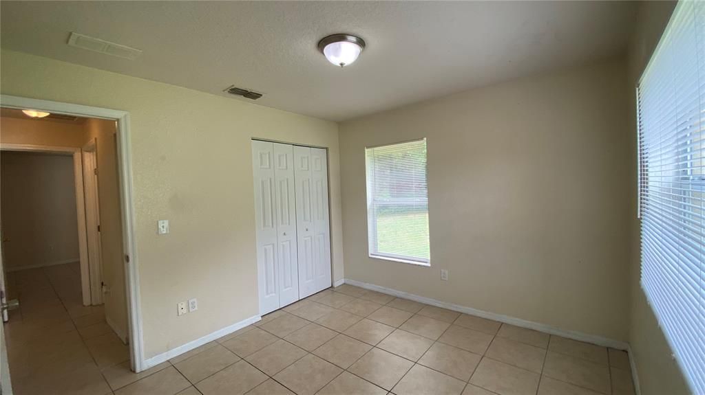 For Rent: $1,700 (3 beds, 2 baths, 1398 Square Feet)
