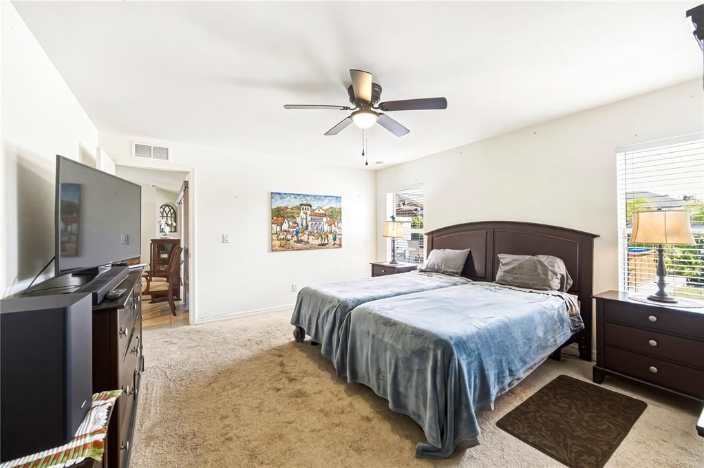 For Sale: $330,000 (4 beds, 2 baths, 1830 Square Feet)