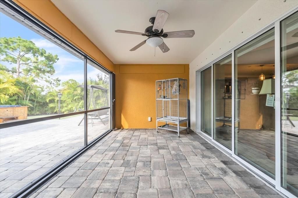 For Sale: $330,000 (4 beds, 2 baths, 1830 Square Feet)