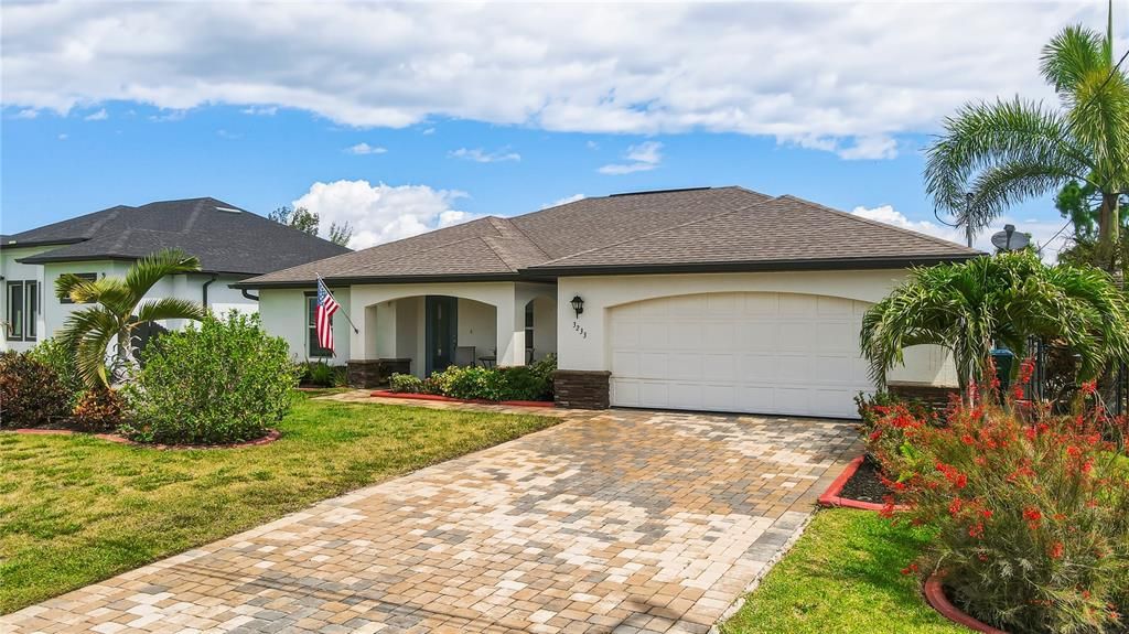 For Sale: $330,000 (4 beds, 2 baths, 1830 Square Feet)