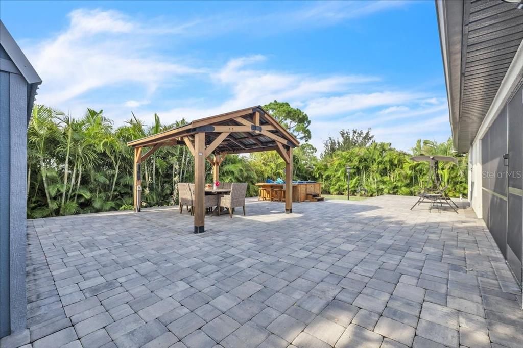 For Sale: $330,000 (4 beds, 2 baths, 1830 Square Feet)