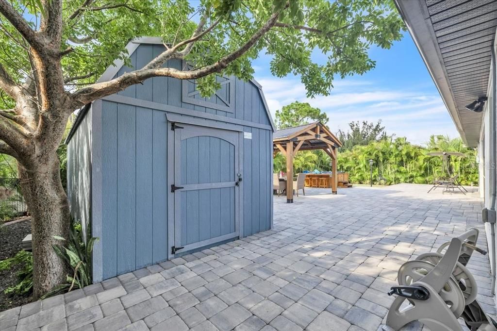 For Sale: $330,000 (4 beds, 2 baths, 1830 Square Feet)