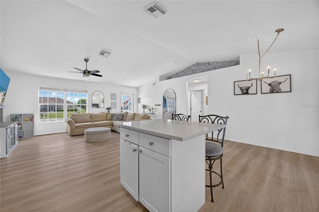 For Sale: $375,000 (3 beds, 2 baths, 1288 Square Feet)