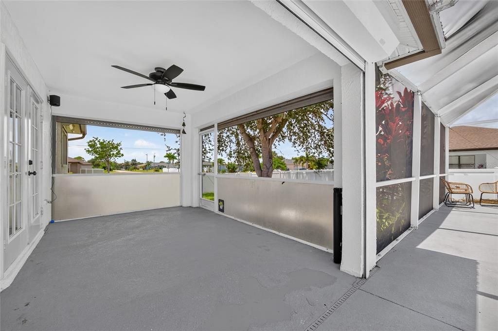 For Sale: $375,000 (3 beds, 2 baths, 1288 Square Feet)